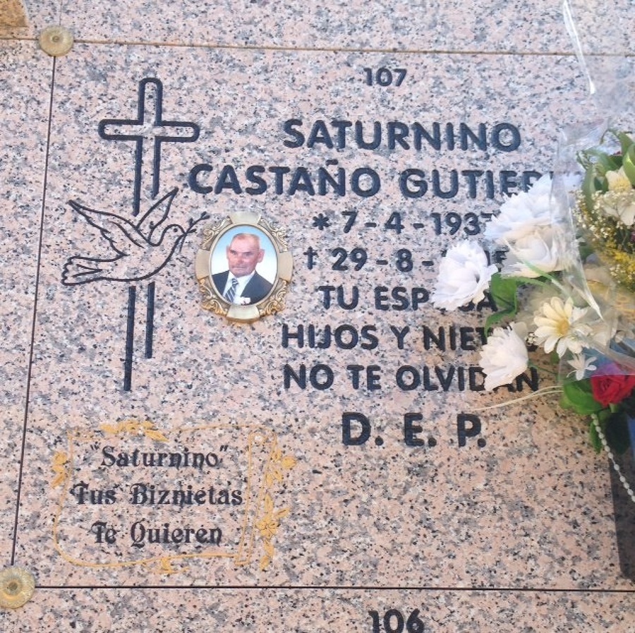 Columbario en el Cementerio de Fuenlabrada