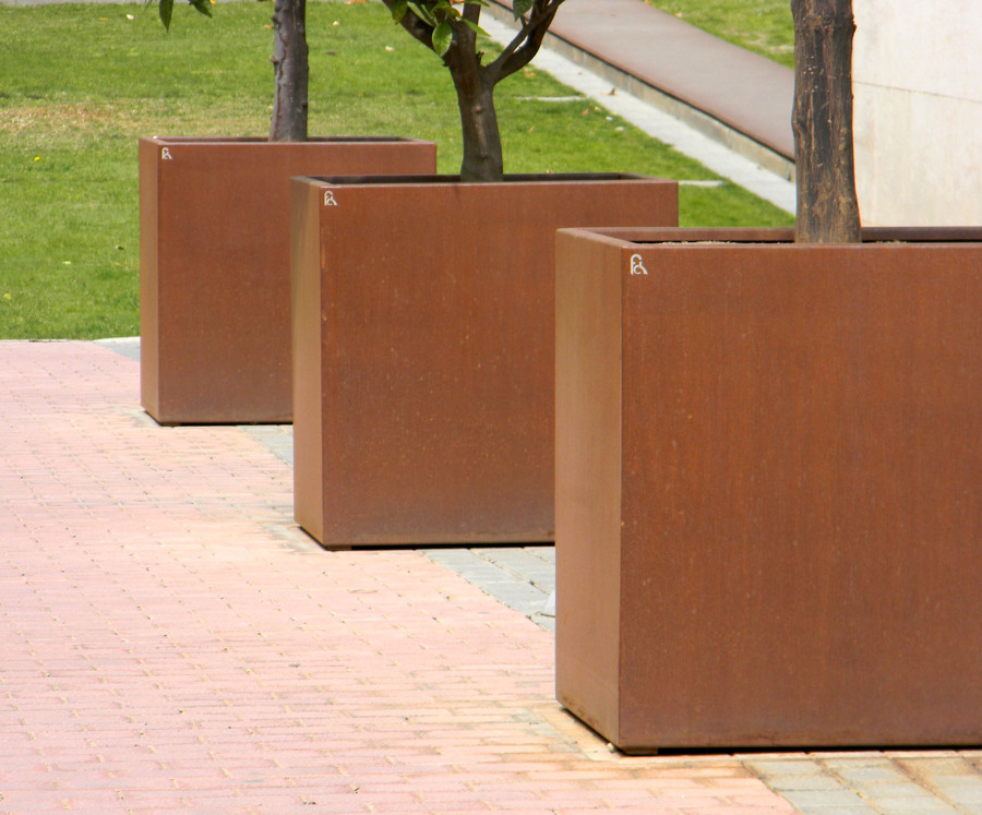 Conjunto de jardineras corten