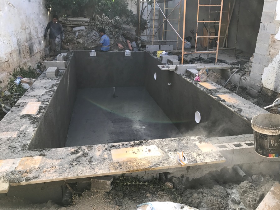 CONSTRUCCIÓN PISCINA
