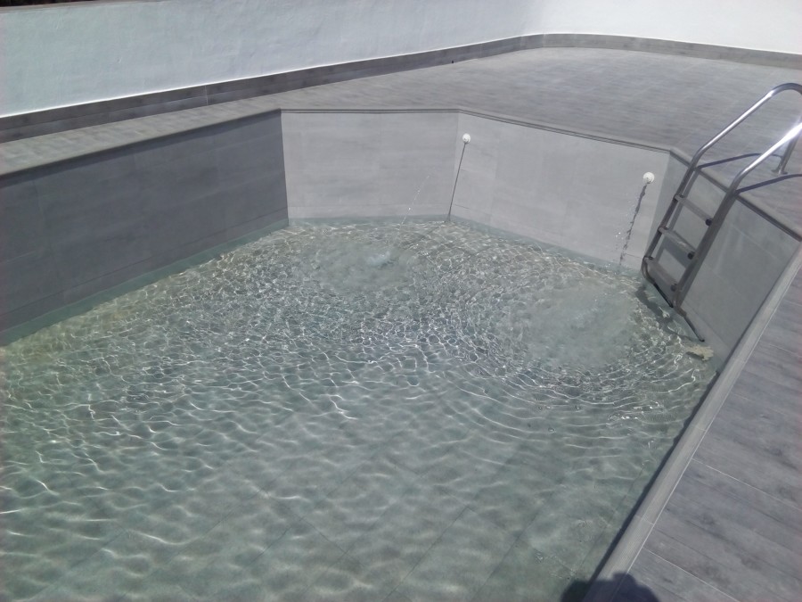 Construccion Piscina de Hormigon sobre el Suelo !!! | Ideas Reformas