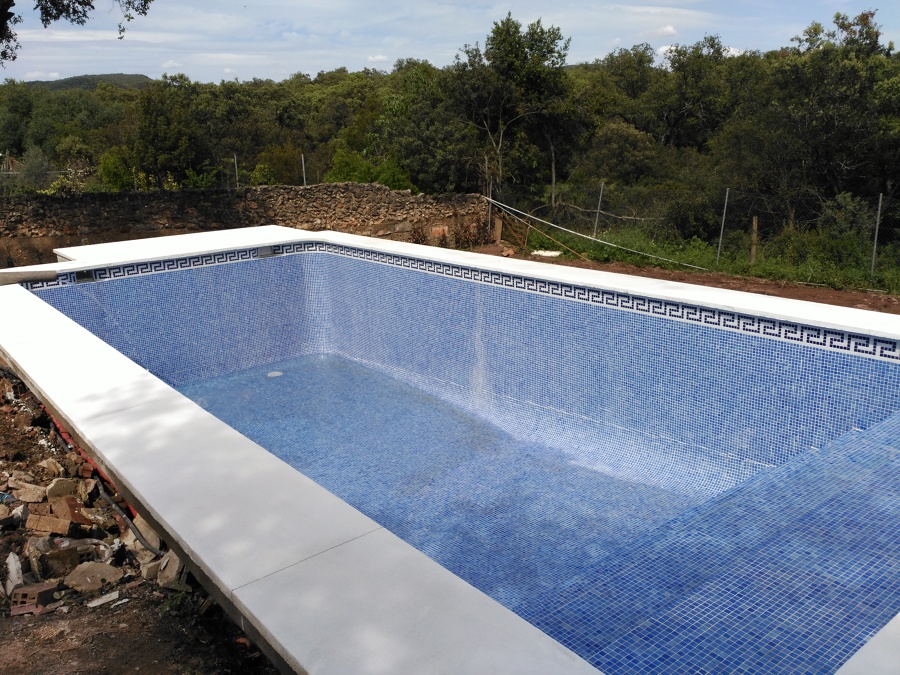 Construcción Piscina Vivienda Particular en Córdoba