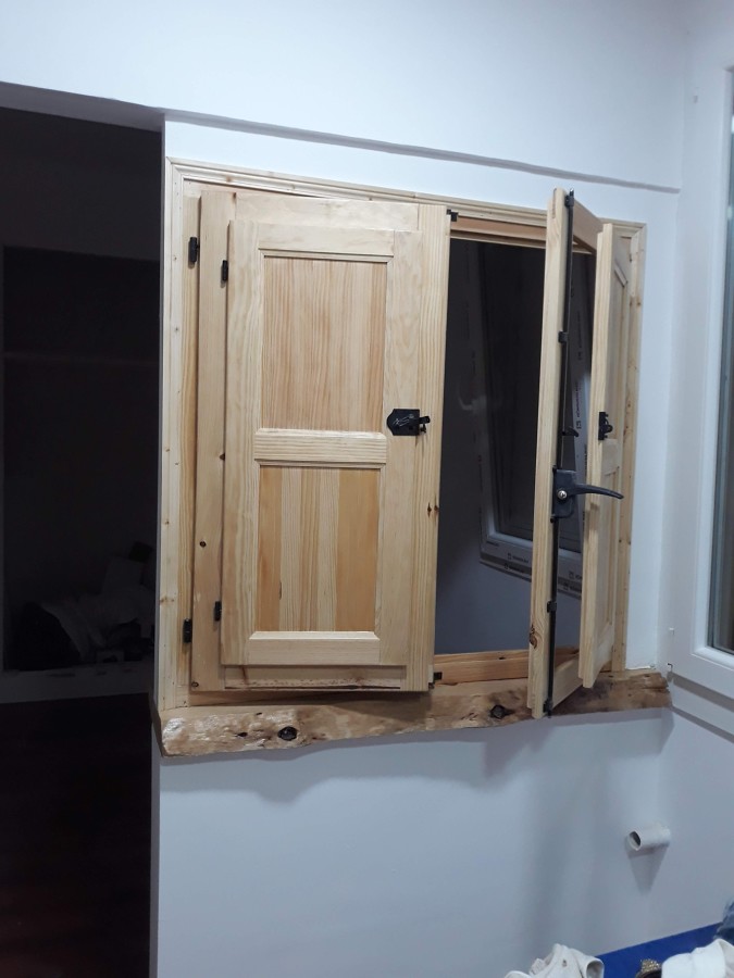 Contra ventana.
