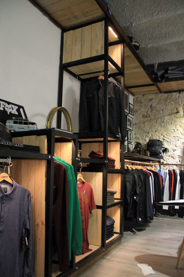 Corner FOX_1