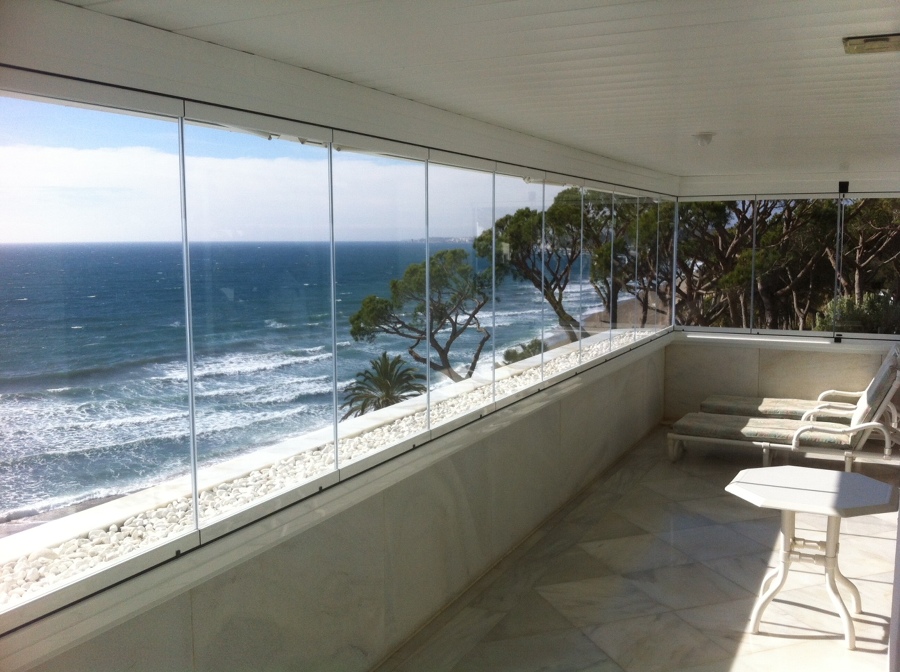 CORTINAS DE CRISTAL CERRADAS