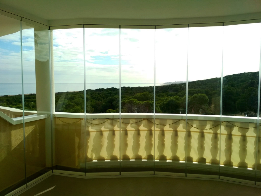 Cortinas de Cristal en Balcón Curvado Ideas Carpintería Aluminio
