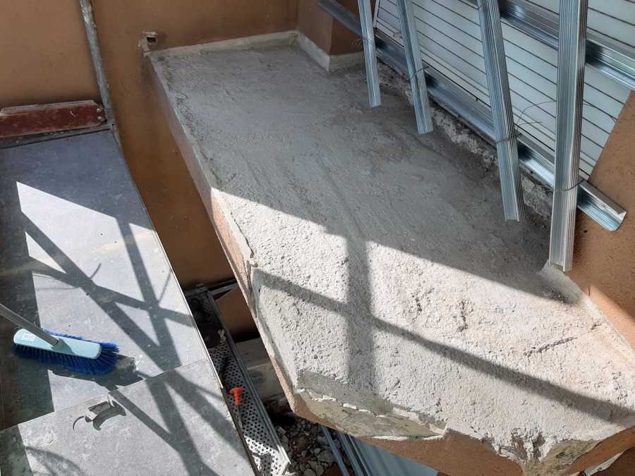 Derribo de balcones