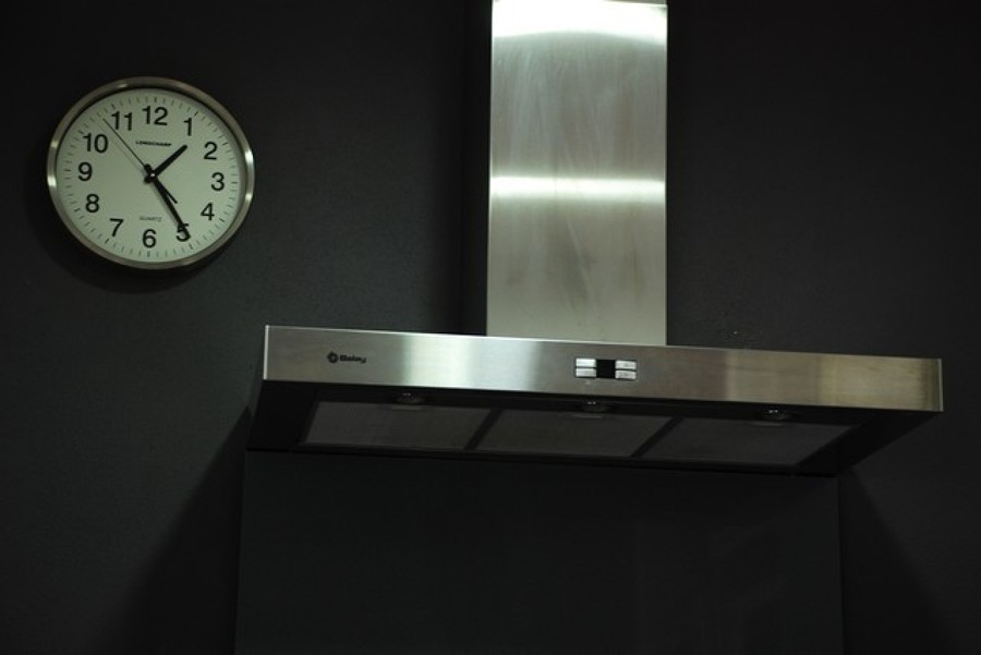 Detalle campana extractora inox
