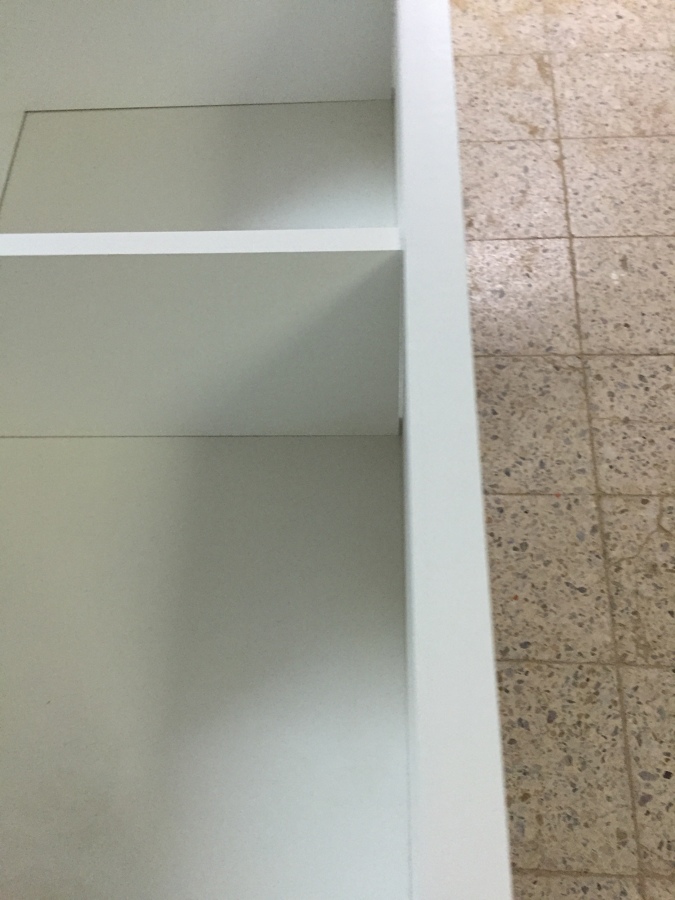 Detalle del anaquel de baldas.este trabajo fue para un escaparate.