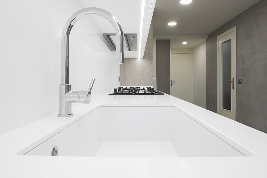 Foto: Detalle Encimera y Fregadero. de AIR. Estudi Tècnic D