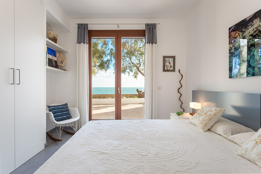 Dormitorio con vistas al mar - copia