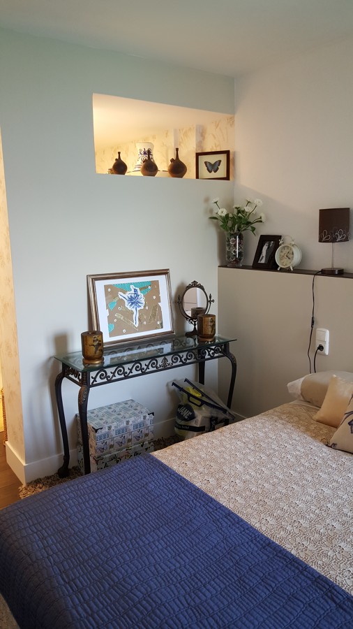 DORMITORIO INVITADOS CON ORNACINA DECORATIVA
