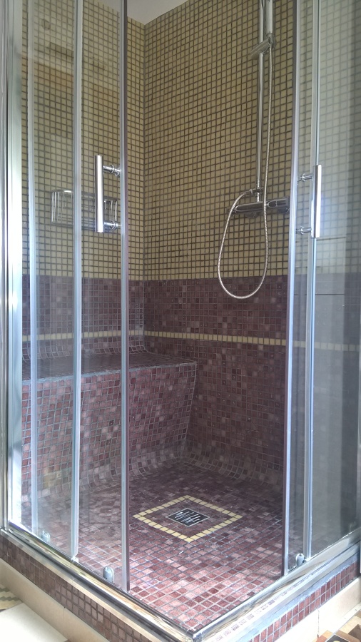DUCHA