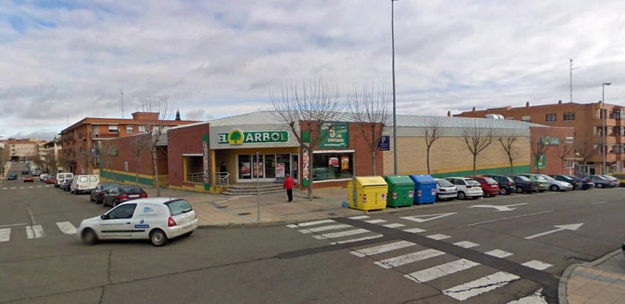 Edificio Comercial para Uso de Supermercado y Garajes.