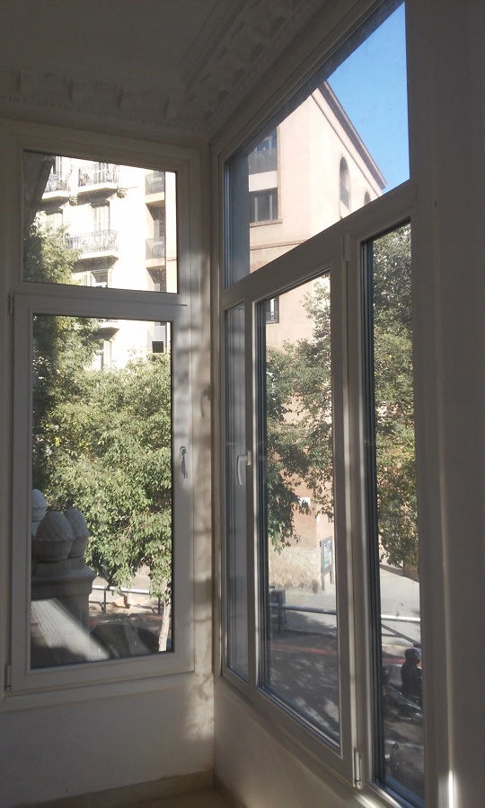 EDIFICIO GRANVIA LES CORTS, BCN.