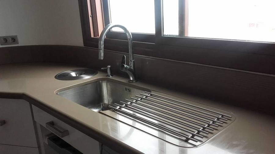 ENCIMERA SILESTONE
