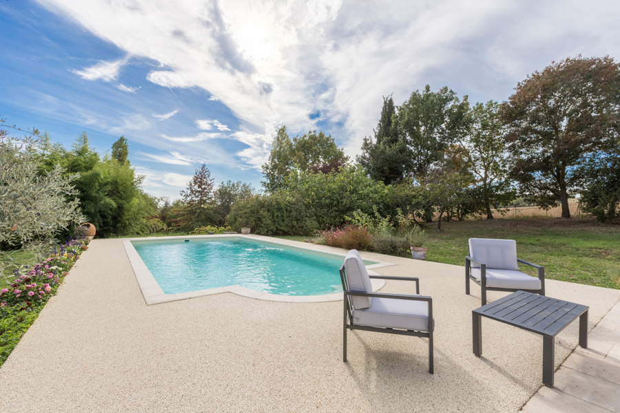Entorno de piscina