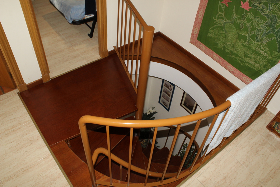 ESCALERA ANTES