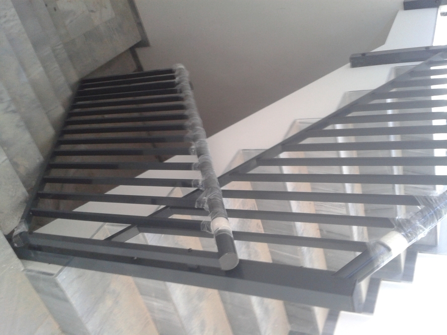 Escalera pisos comunitaria