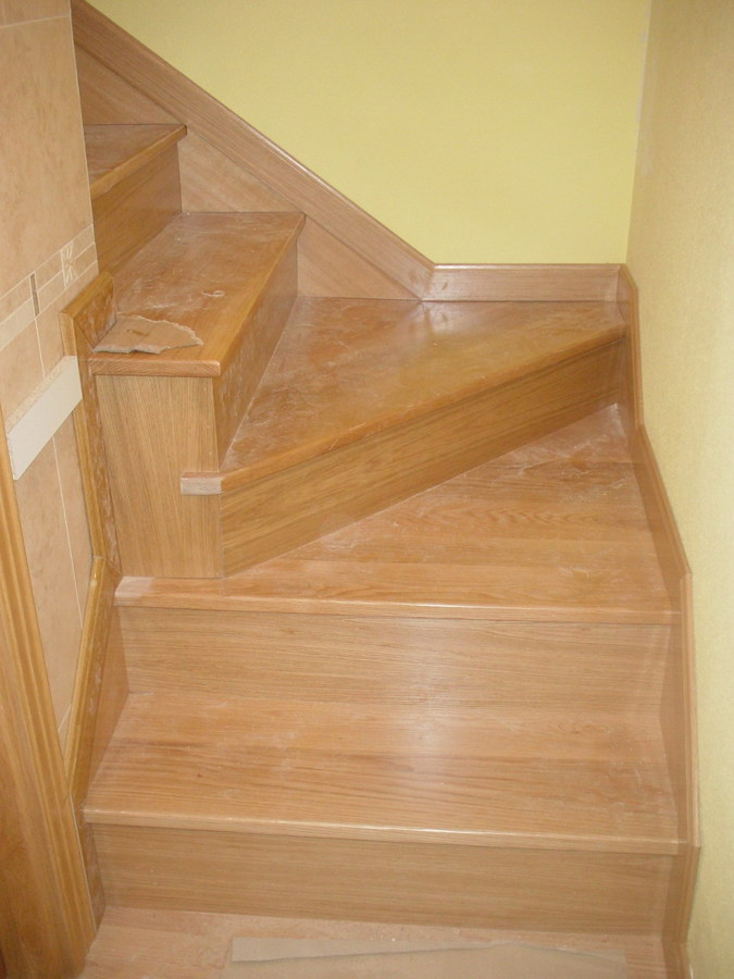 escalera Roble