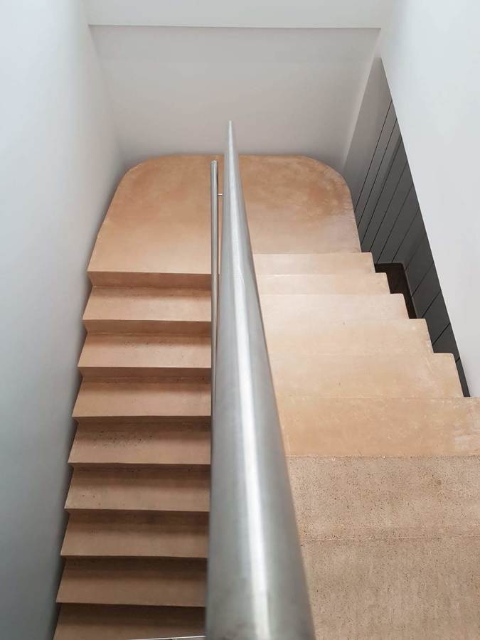Escalera volada
