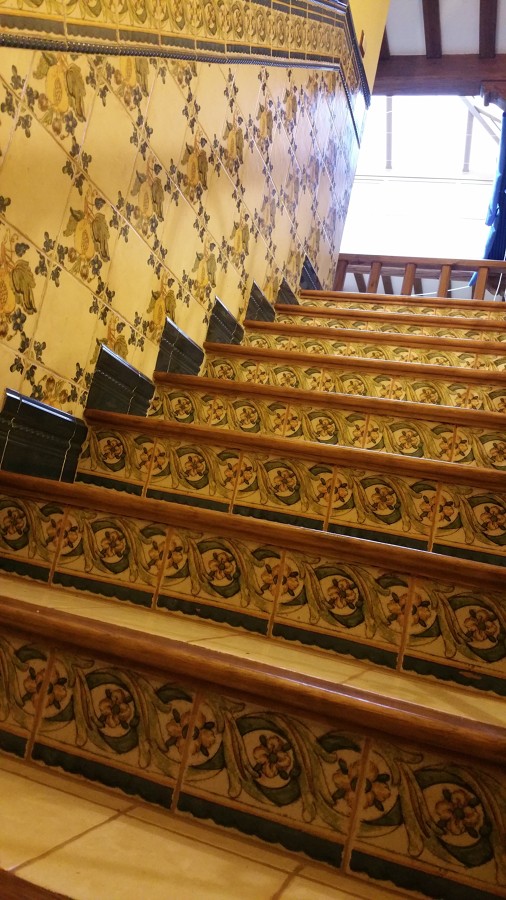 Escaleras para subir a la primera planta