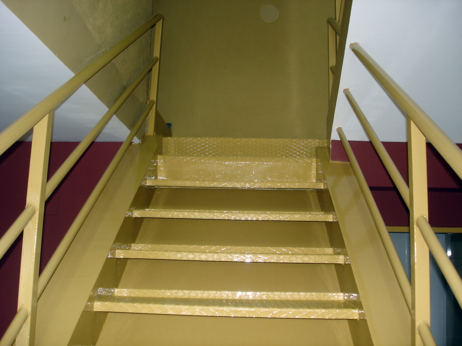 Esmalte en escalera