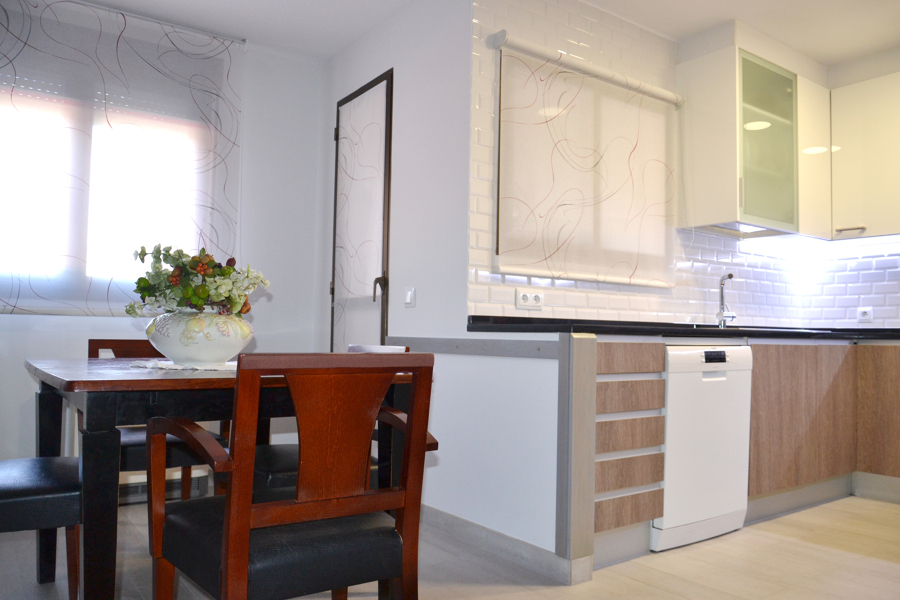 Estado reformado: vista comedor y cocina
