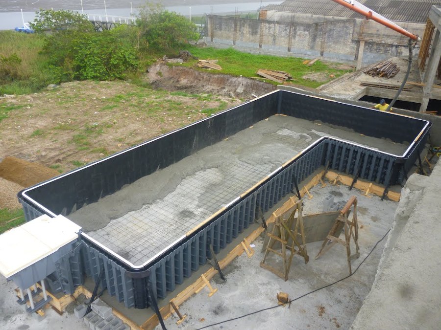 Estructura de piscina desjoyaux
