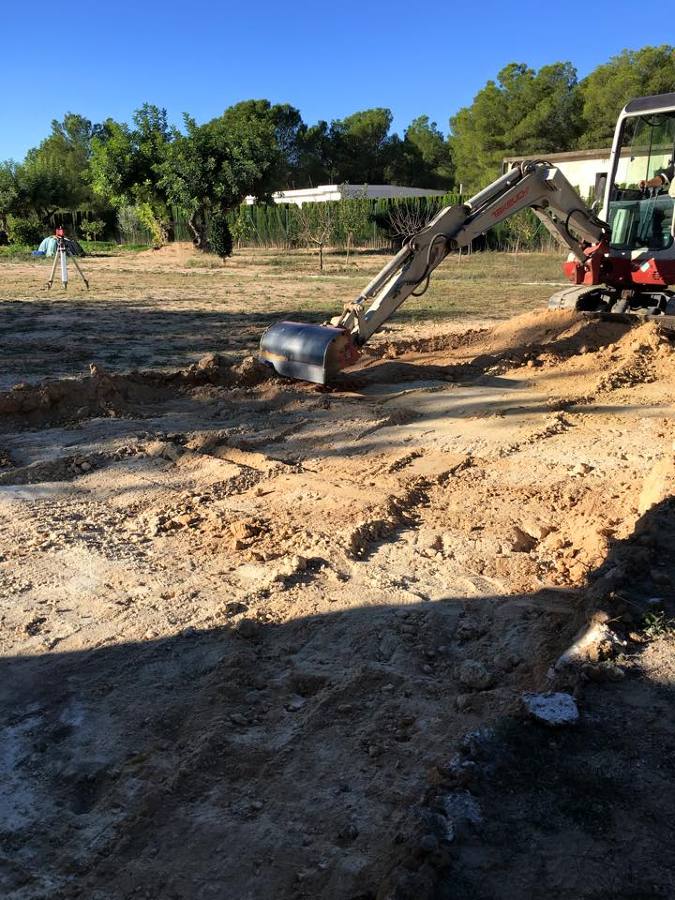 Excavación y nivelación del terreno