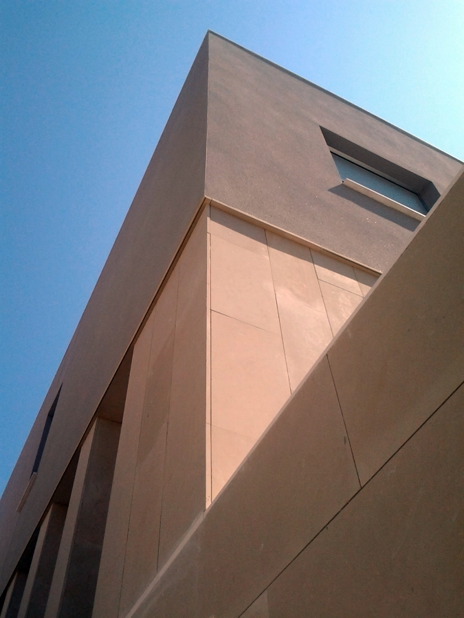 EXTERIOR 2