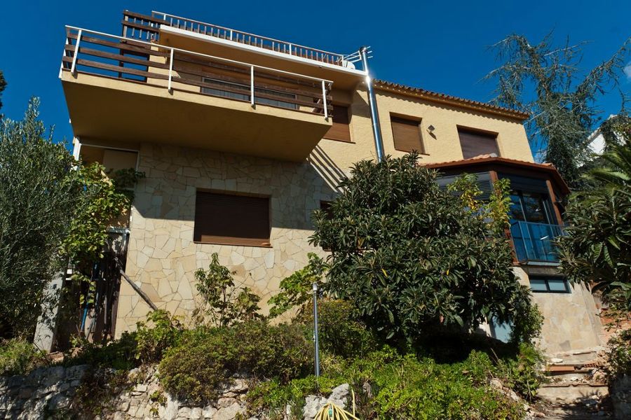exterior_3