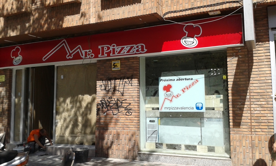 Fachada a Avda Blasco Ibañez.