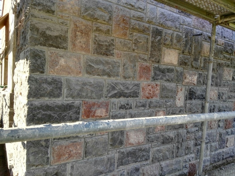 FACHADA DE PIEDRA