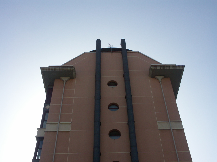 FACHADA LATERAL