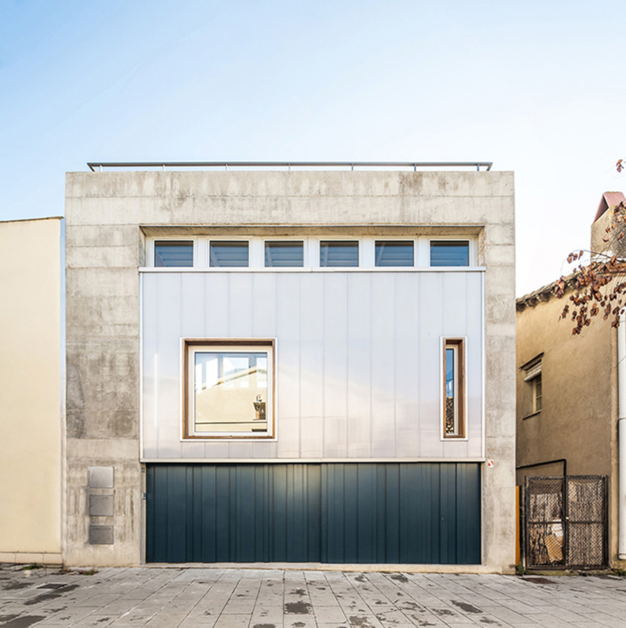 Fachada Migdia de Taller Sau 