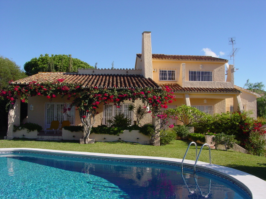 Fachada sur completa original de Vivienda en Marbella