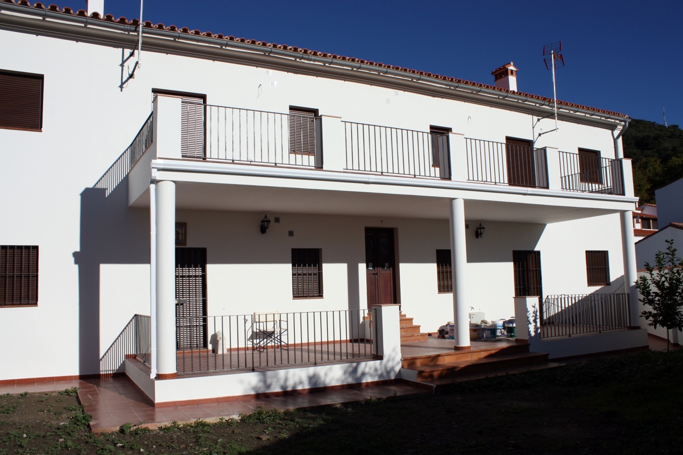 FACHADA TRASERA