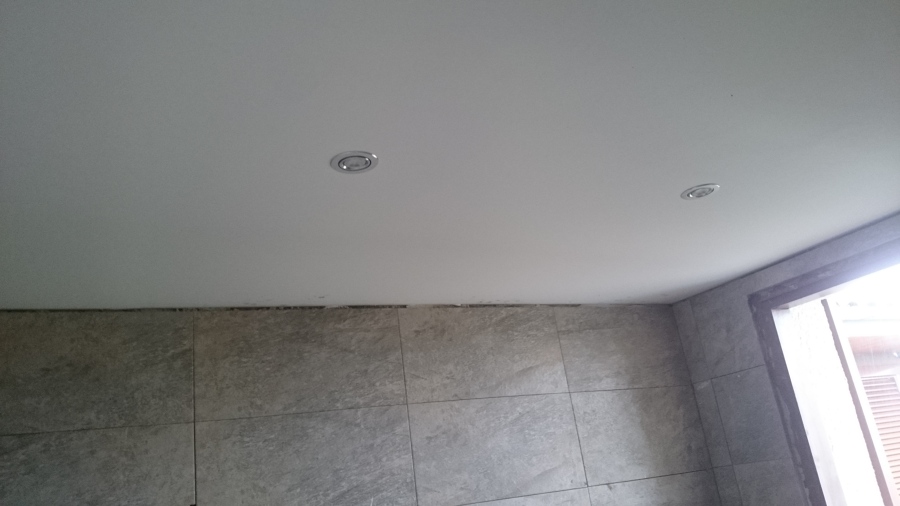 Foto: Falso Techo ,acabado con Luces de Led de Arcatmat #909540