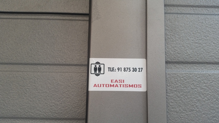 Sustitución Puerta Garaje en Getafe | Ideas Mantenimiento Ascensores