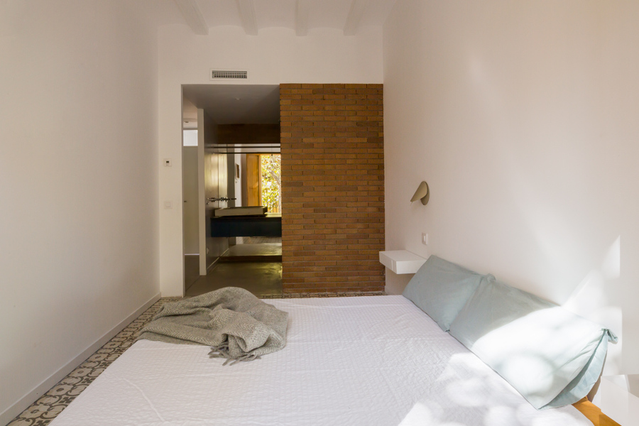 habitacion y baño