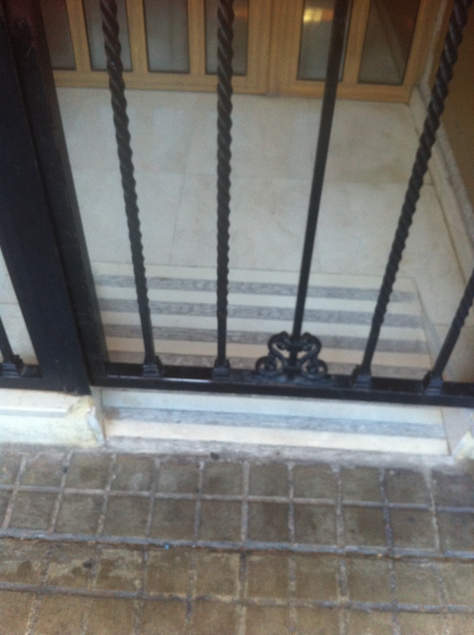 HACER RAMPA ENTRADA A FINCA