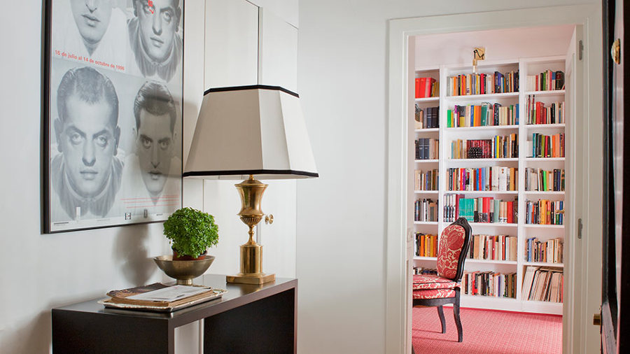 Hall y biblioteca