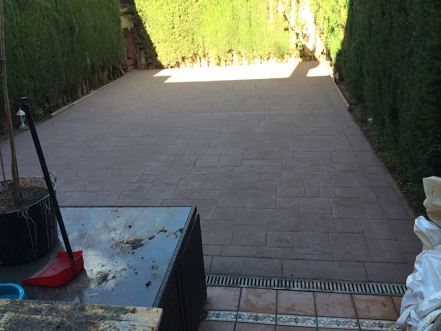 Solado de Patio y Construcción de Porche Luminoso | Ideas Pavimentos