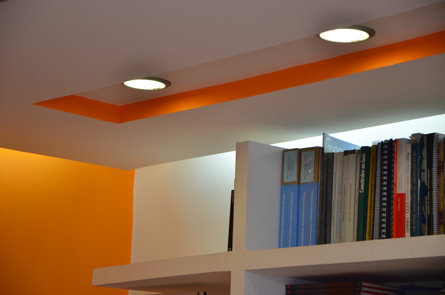 Foto: Detalle Puerta Corredera de Mirmen - Arquitectura - Interiorismo