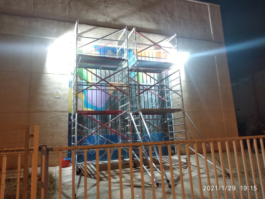Iluminación fachada decorada