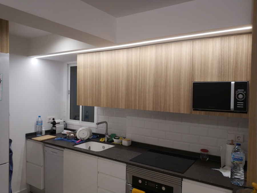 Iluminación led empotrada en techo