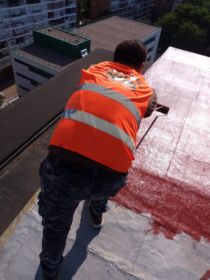 Impermeabilizacion de cubierta con fibra de vidrio y caucho liquido