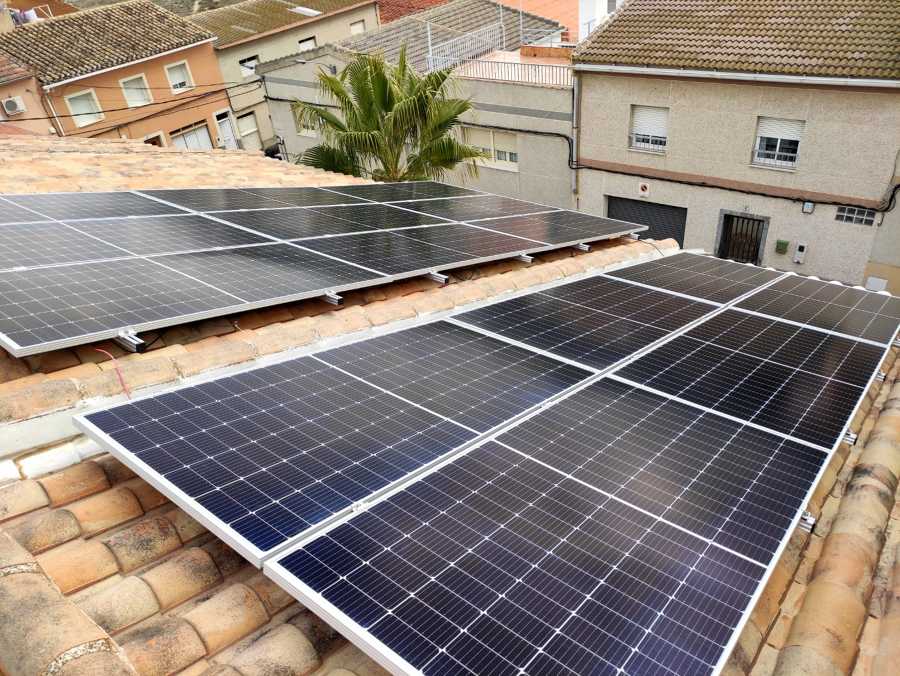 INSTALACIÓN AUTO CONSUMO 6.7 KW ( CEHEGIN) - MURCIA