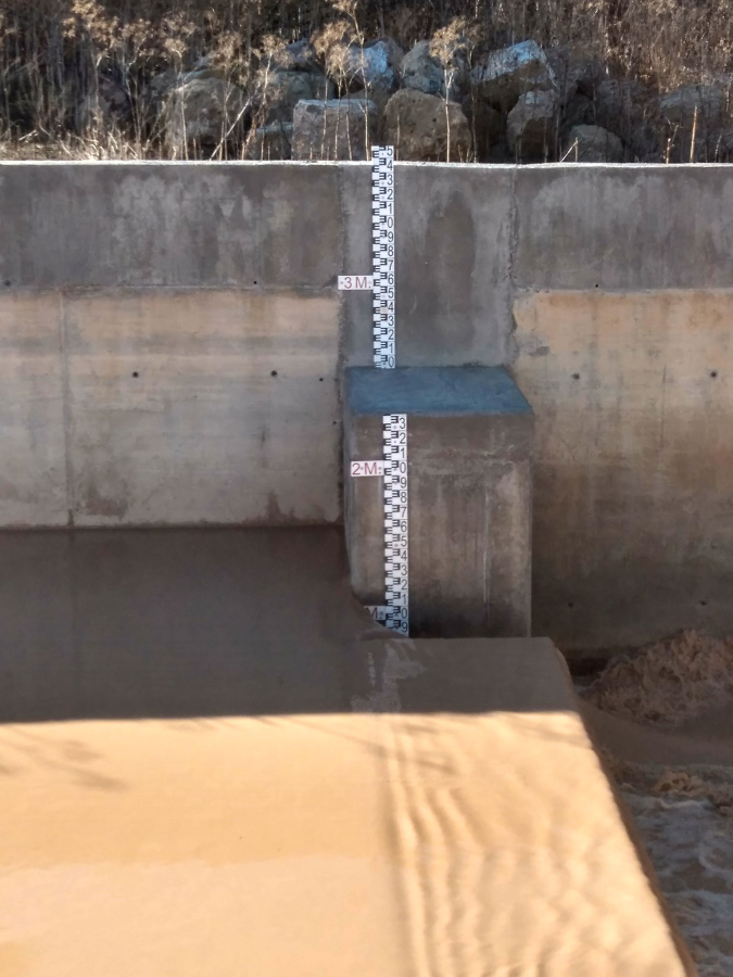 INSTALACION DE ESCALAS PARA MEDIDA NIVEL EMBALSES Y PRESAS