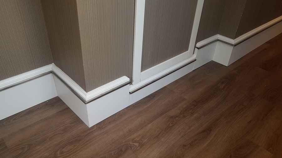 Instalación de Rodapie Especial con Acero Inox | Ideas Parquetistas